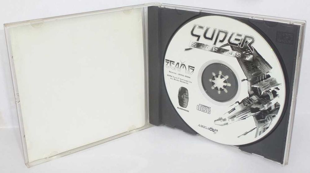SUPER STARDUST gra Amiga CD32 A1200