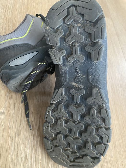 Buty trekingowe Quechua r.35-36