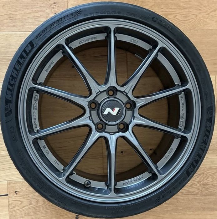 Oz Hyper GT 4x 19 5x114.3 ET55 8j Hyundai I30N