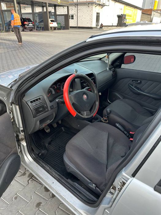 Авто fiat albea.
