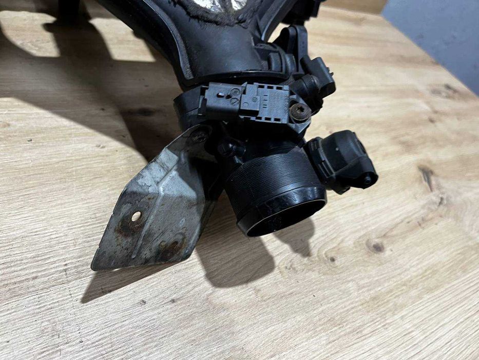 Впускний колектор дросель заслонка Ford Kuga Citroen Peugeot 2.0 hdi