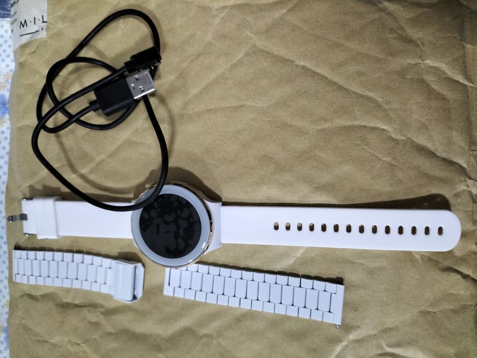 Vendo smartwatch branco novo