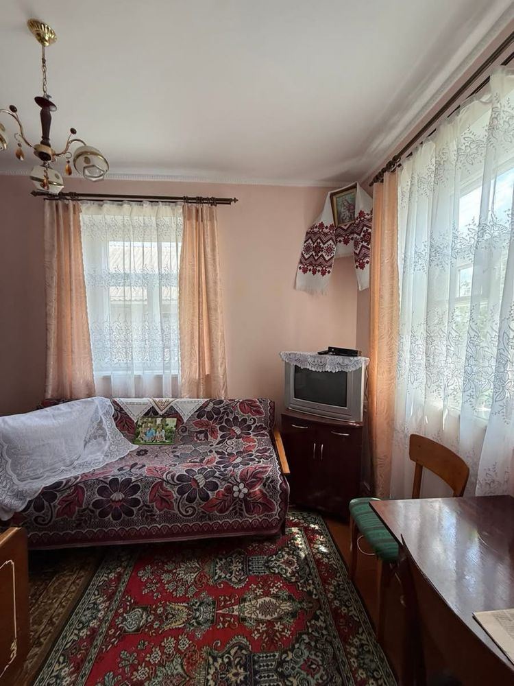 Будинок в Старому Почаєві