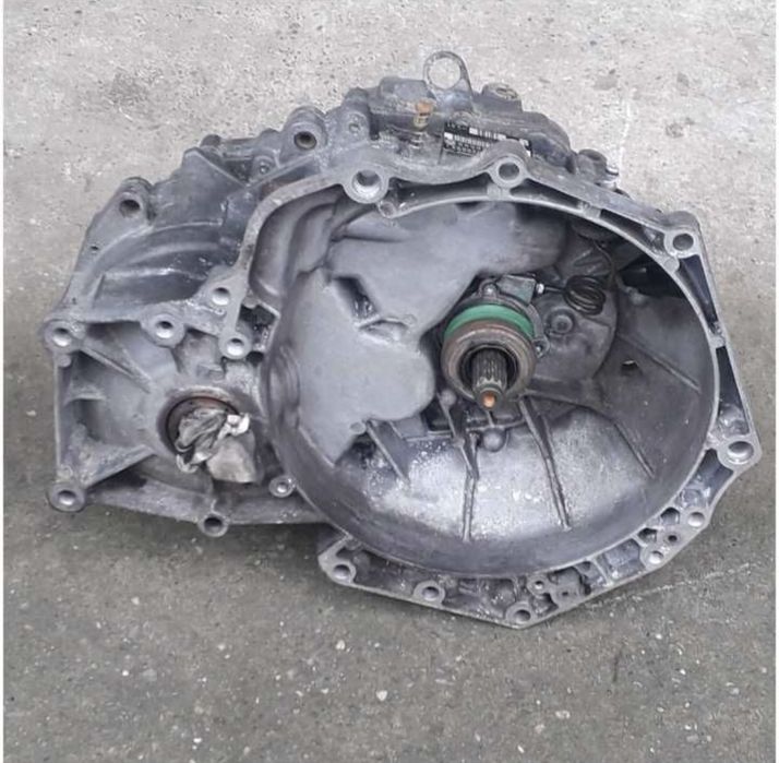 Б/У Коробка передач opel vectra  2.2 dti