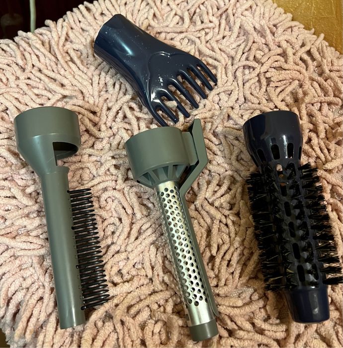 Фен для волос и плойка