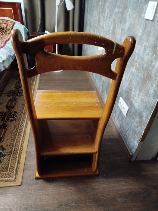 Продам стілець драбину.