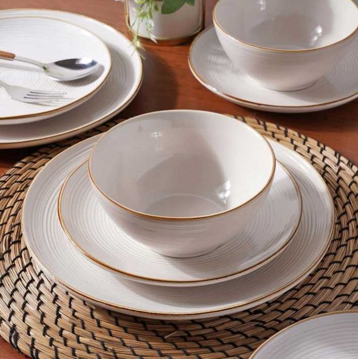 Serwis obiadowy zestaw talerzy ceramicznych na 6 osób 18 elementów