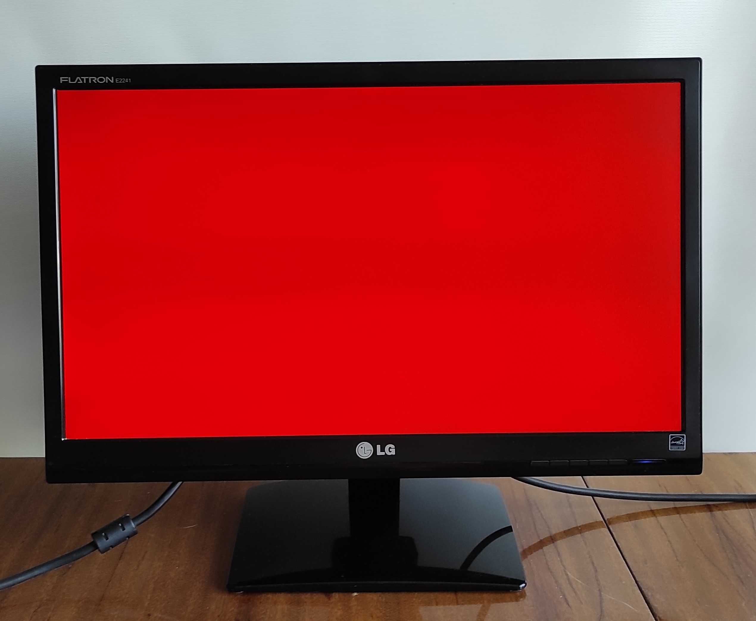 Монітор LG FLATRON E2241T-BN