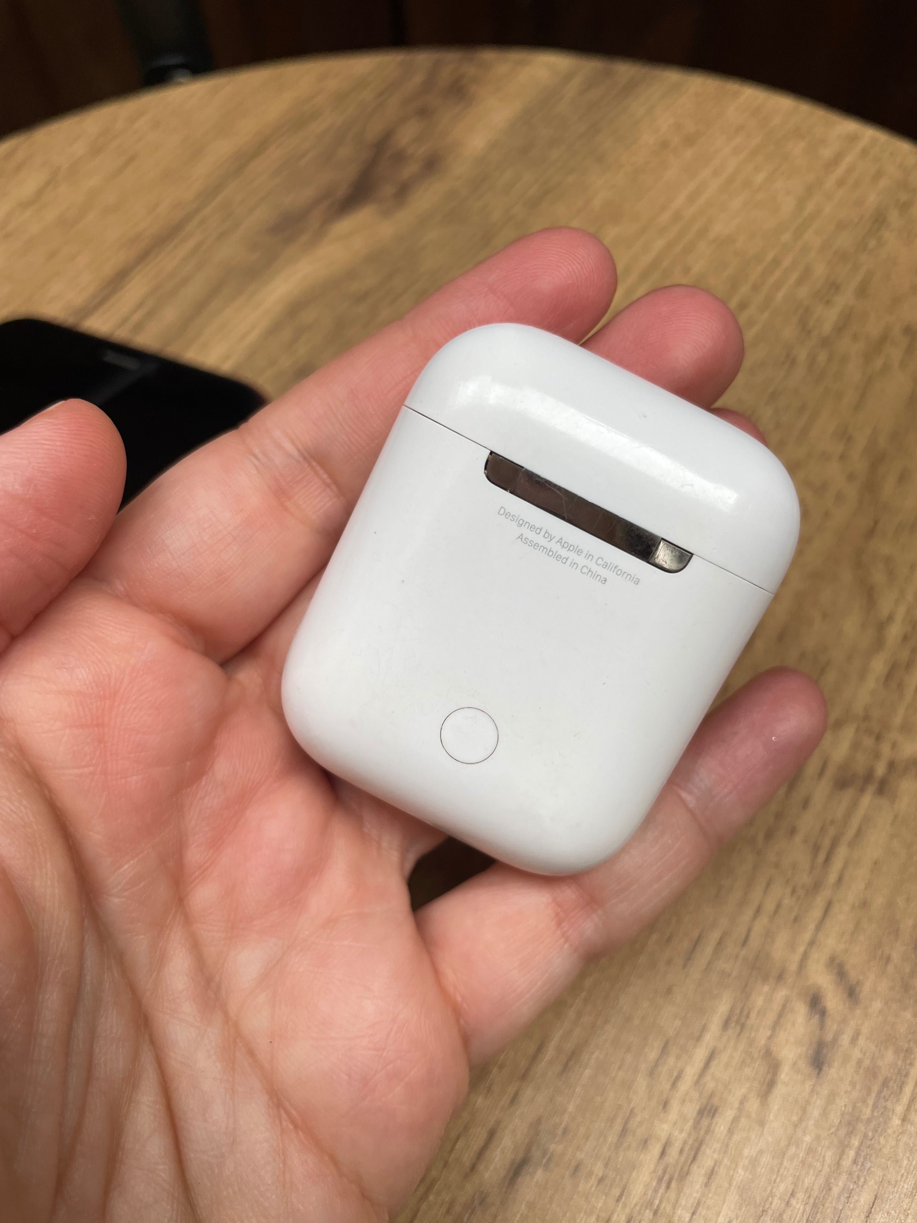 AirPods 2 generacji – oryginalne, sprawne, gotowe do użycia