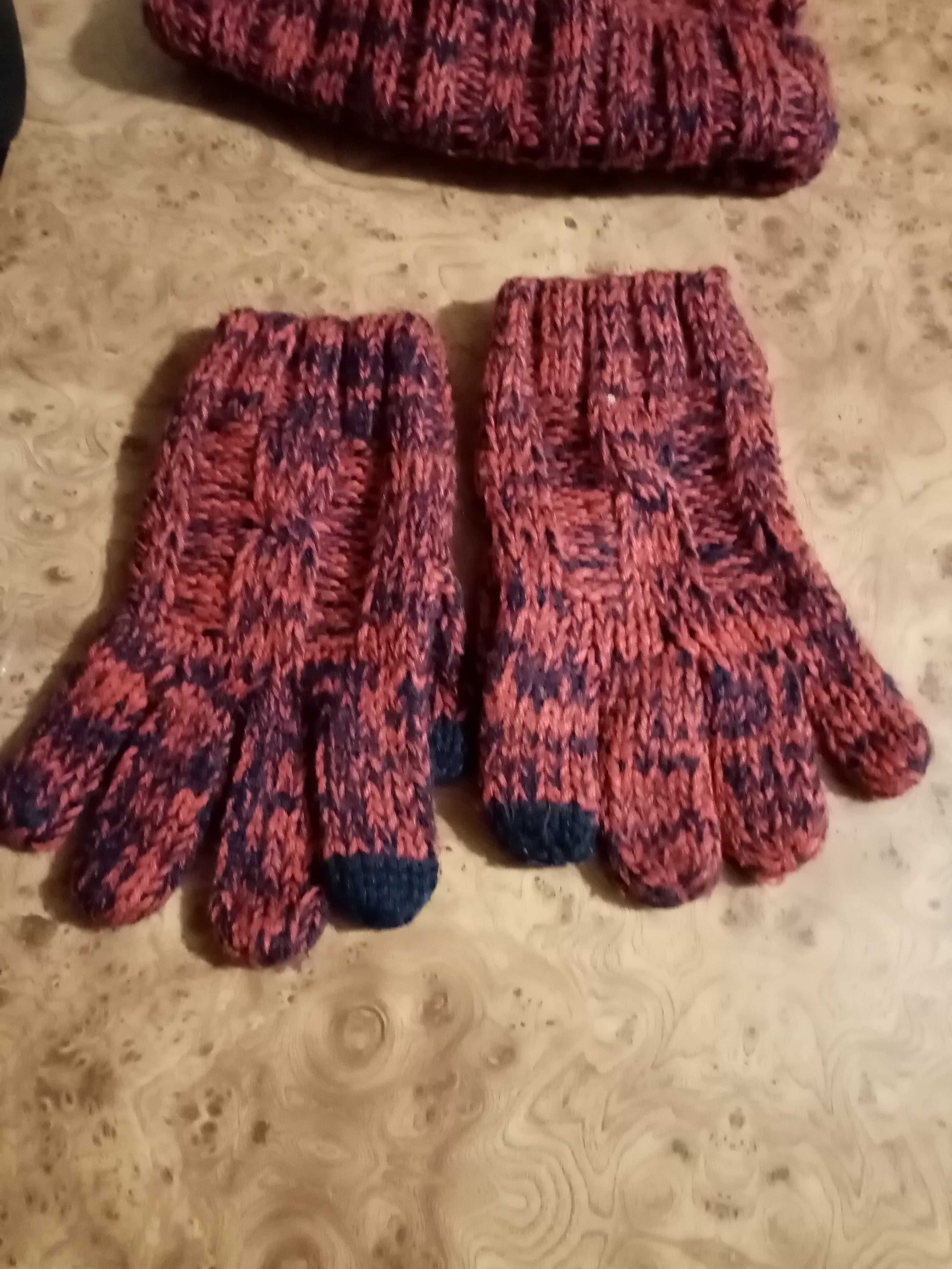 Komplet zimowy F&F czapka i rękawiczki