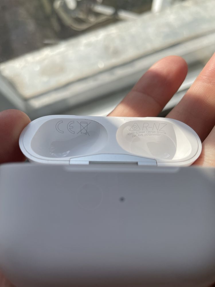 Кейс від AirPods Pro (2-го покоління) А2700