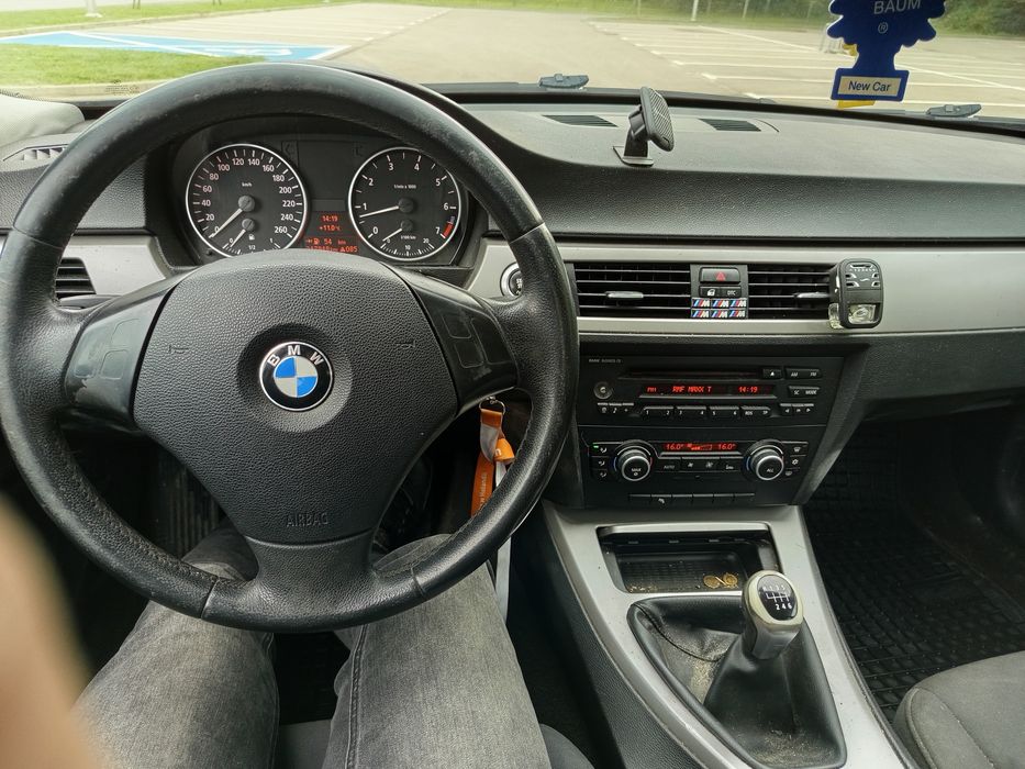 BMW E90 320i 2.0B