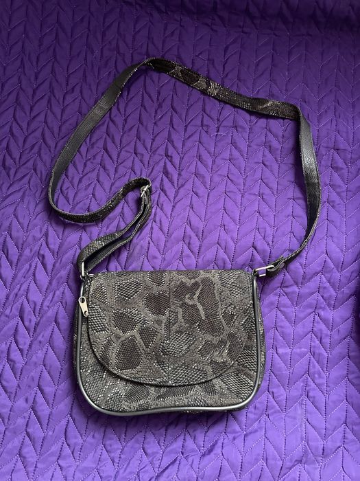 Сумки через плече, стиль 2000s