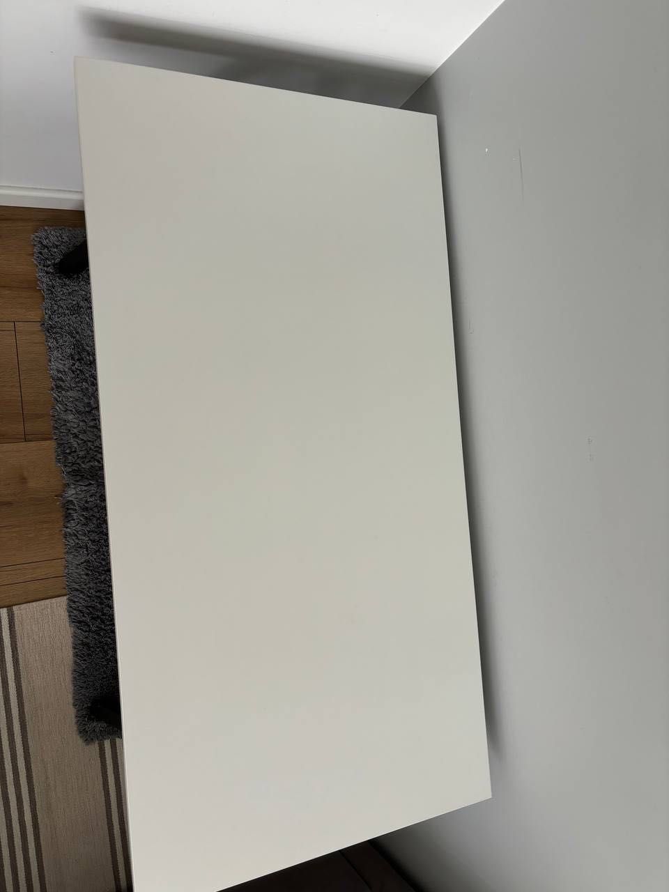 Białe Biurko IKEA