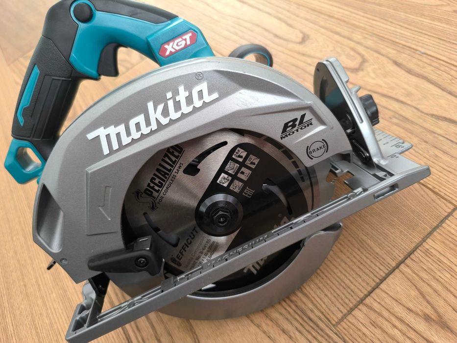 Продам акумуляторну дискову пилу MAKITA HS003GZ