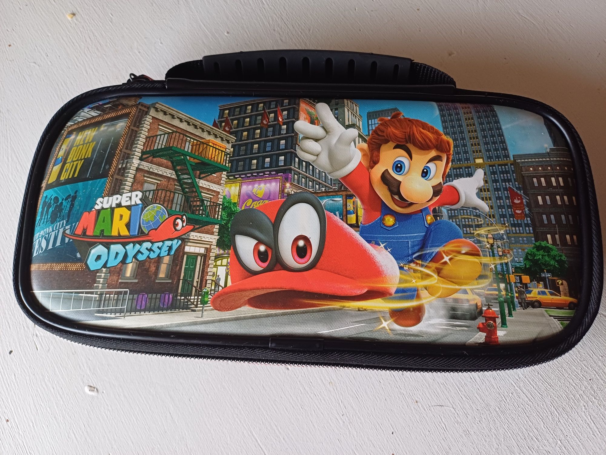 Mala Nintendo Switch c/ Capa Protetora