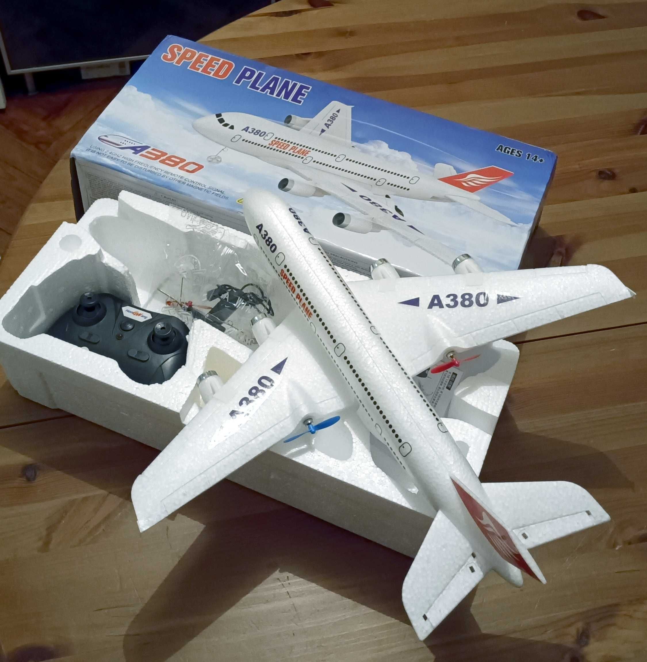 Avião RC réplica Airbus A380. Brinquedo Prenda Modelismo