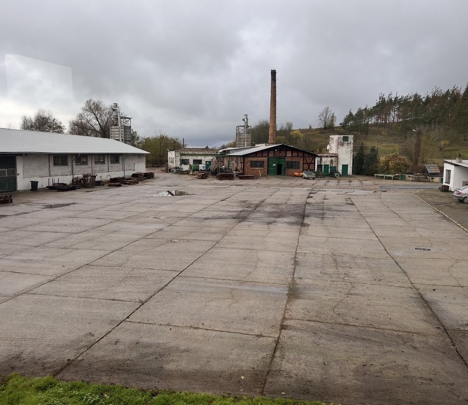 Hale produkcyjne przy granicy z Niemcami 1,6 ha