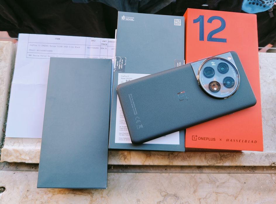 One plus 12 em perfeito estado 512Gb/16Gb de ram