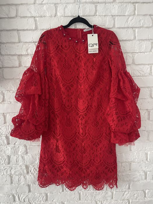 Сукня червоного кольору