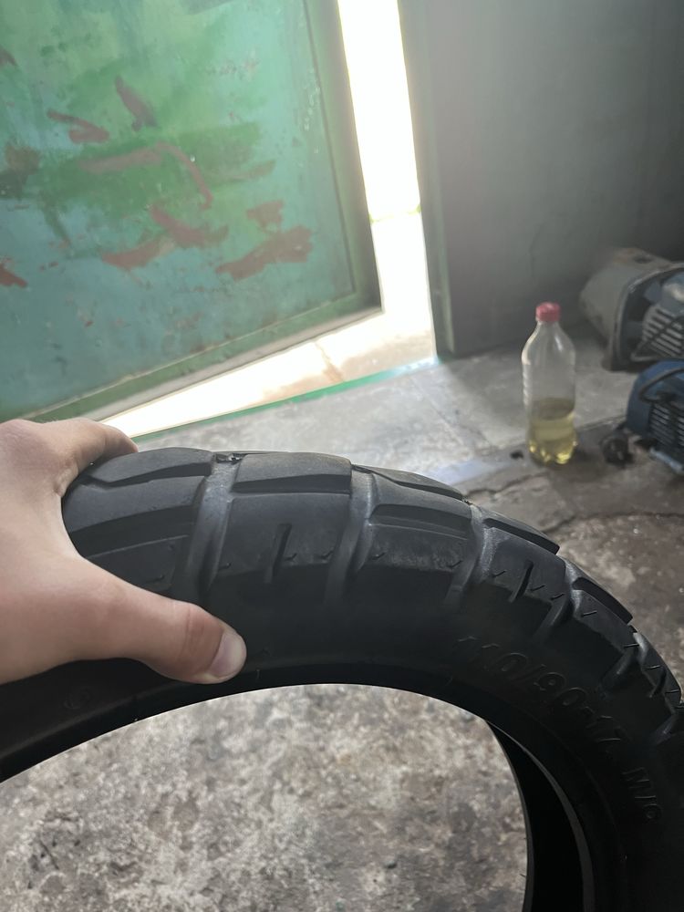 Продам передню резину знята з tekken підходить до scrambler