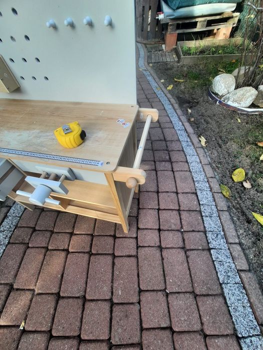 Sprzedam biurko dziecięce