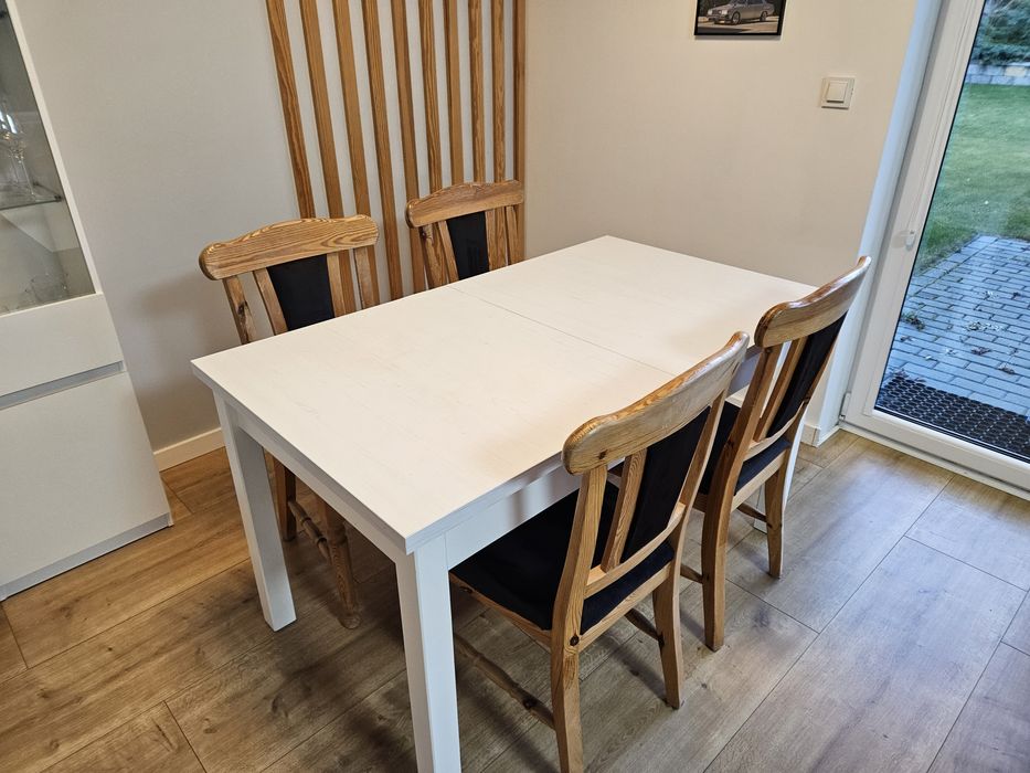 Stół i 4 krzesła