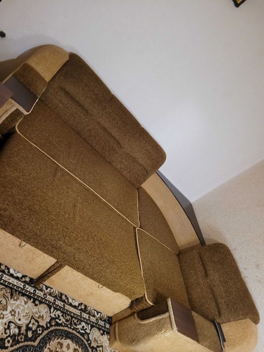 Продам диван угловий