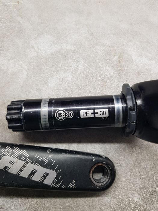 Korba Sram S1000 BB30 175mm mechanizm korbowy ramiona