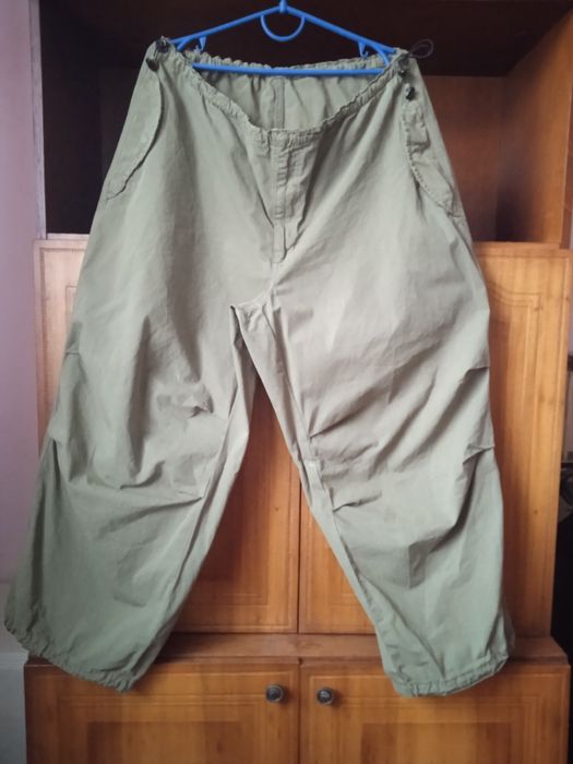 Штани баггі широкі.