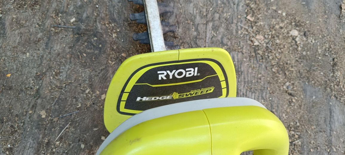 Ryobi nożyce do żywopłotu