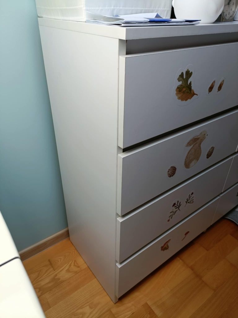 KOMODA z 8 szufladami