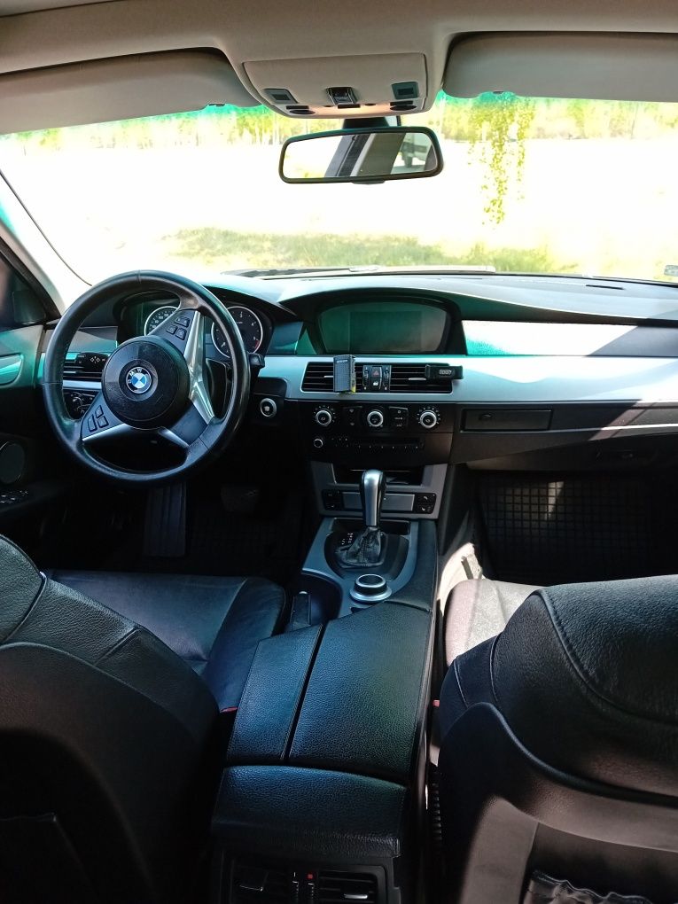 BMW 520 D  LIFT automat