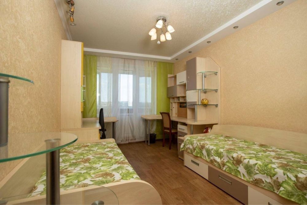 Продам! 3 х комнатная квартира, ж/м Красный Камень/Покровский/Парус