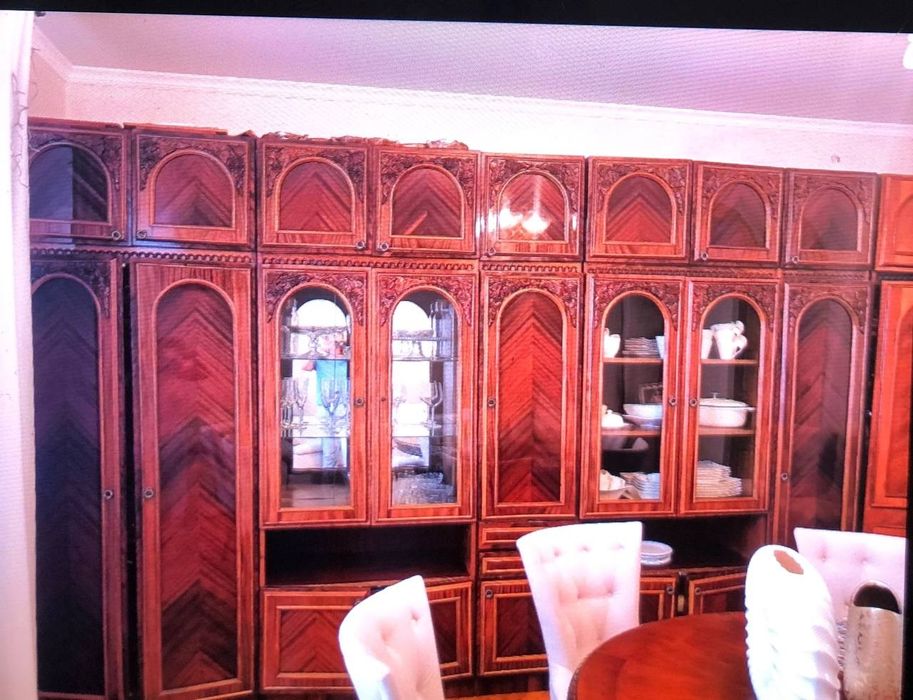 Стінка дерев'яна