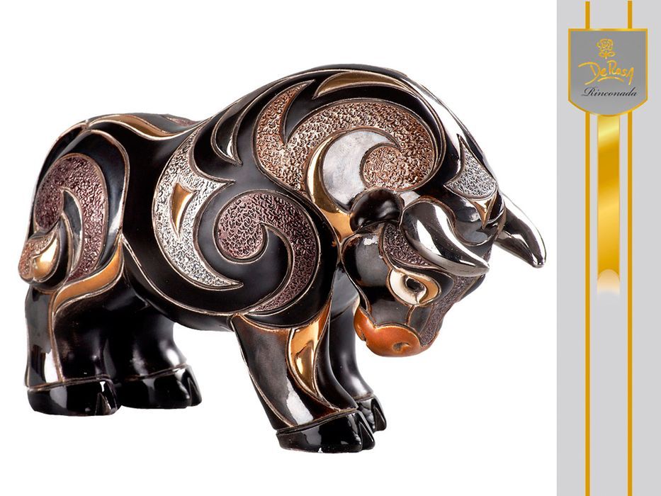 Czarny byk - porcelana ręcznie malowana