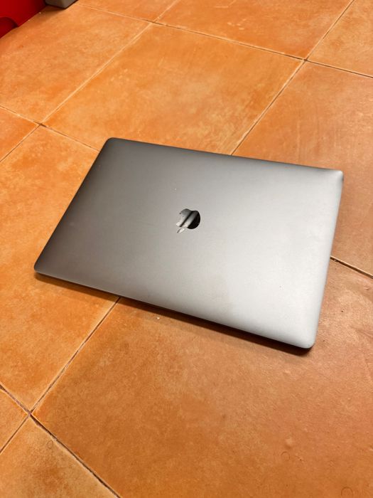 MacBook Pro 2017 15” com i7