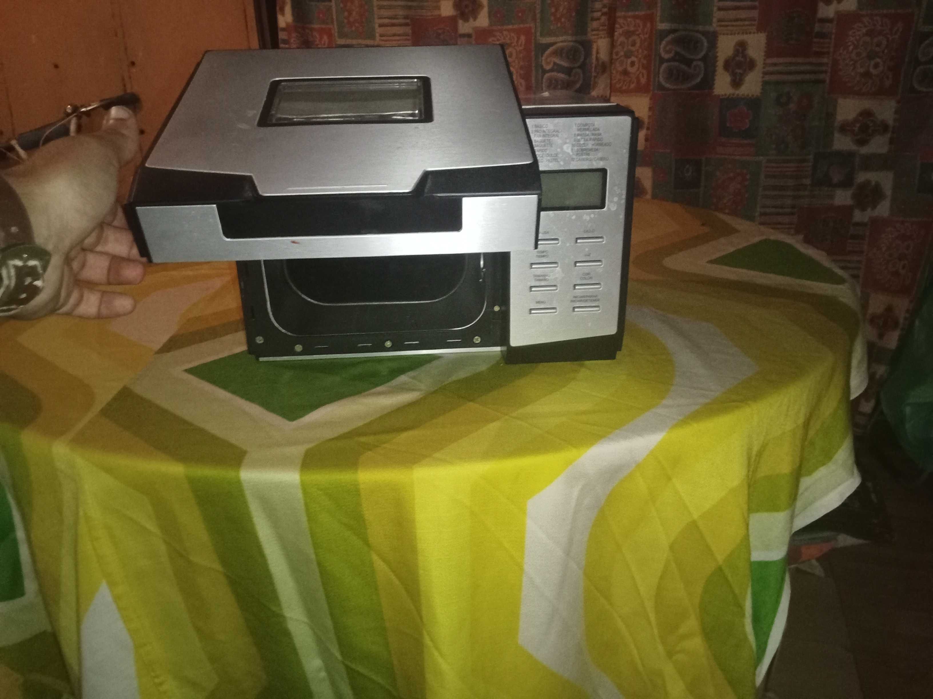 Maquina fazer Pão como Nova preco leva já - só até 27 Agosto 2025