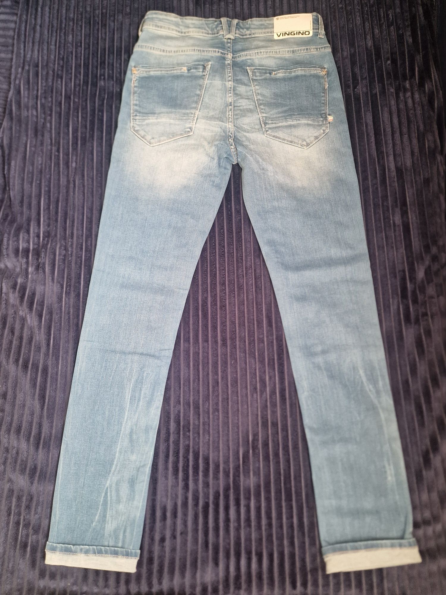 Sprzedam dżinsy "Apache" skinny fit w kolorze niebieskim