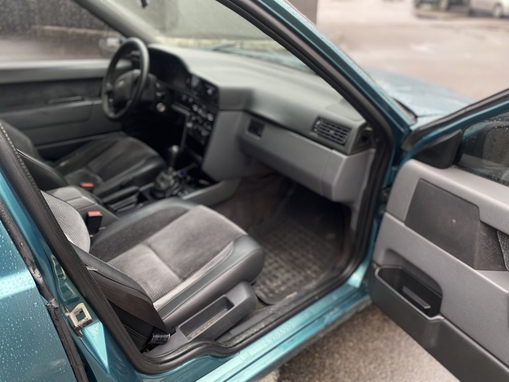 VOLVO       850 2.5.