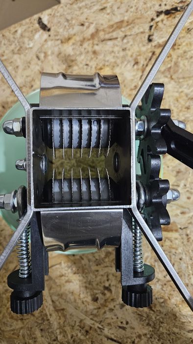 Máquina para retalhar azeitonas