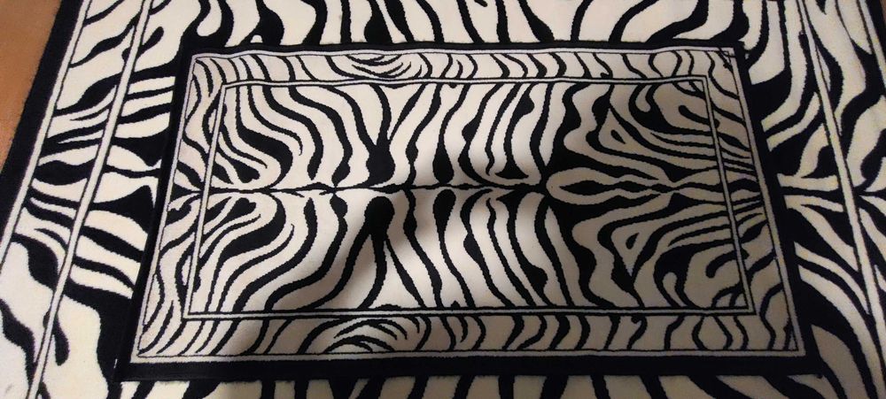 Conjunto de 2 tapetes 160 x 230 e 80 x 150 beije e preto