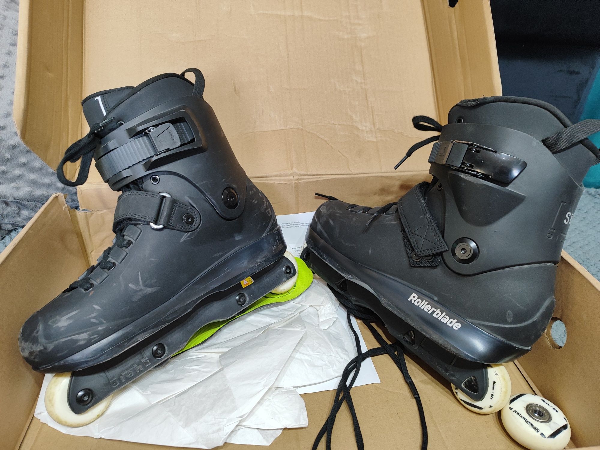 Blanki. Rolki do jazdy agresywnej. Blank. rozmiar 43-44. Rollerblade.