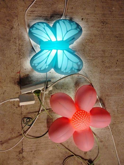 Lampki ścienne Ikea motyl kwiatek kwiat LED dziecięce kinkiety