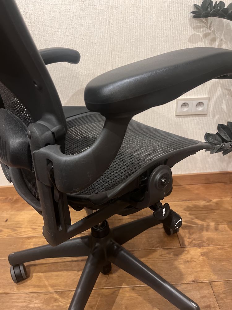 Herman Miller Aeron B krzesło biurowe