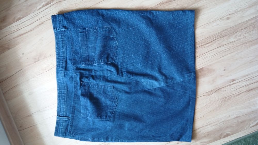 Spódnica dzinsowa damska uzywana