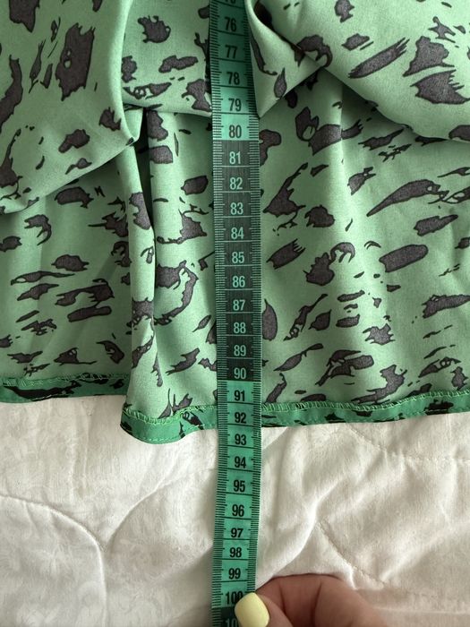 Сукня зелена з лео принтом