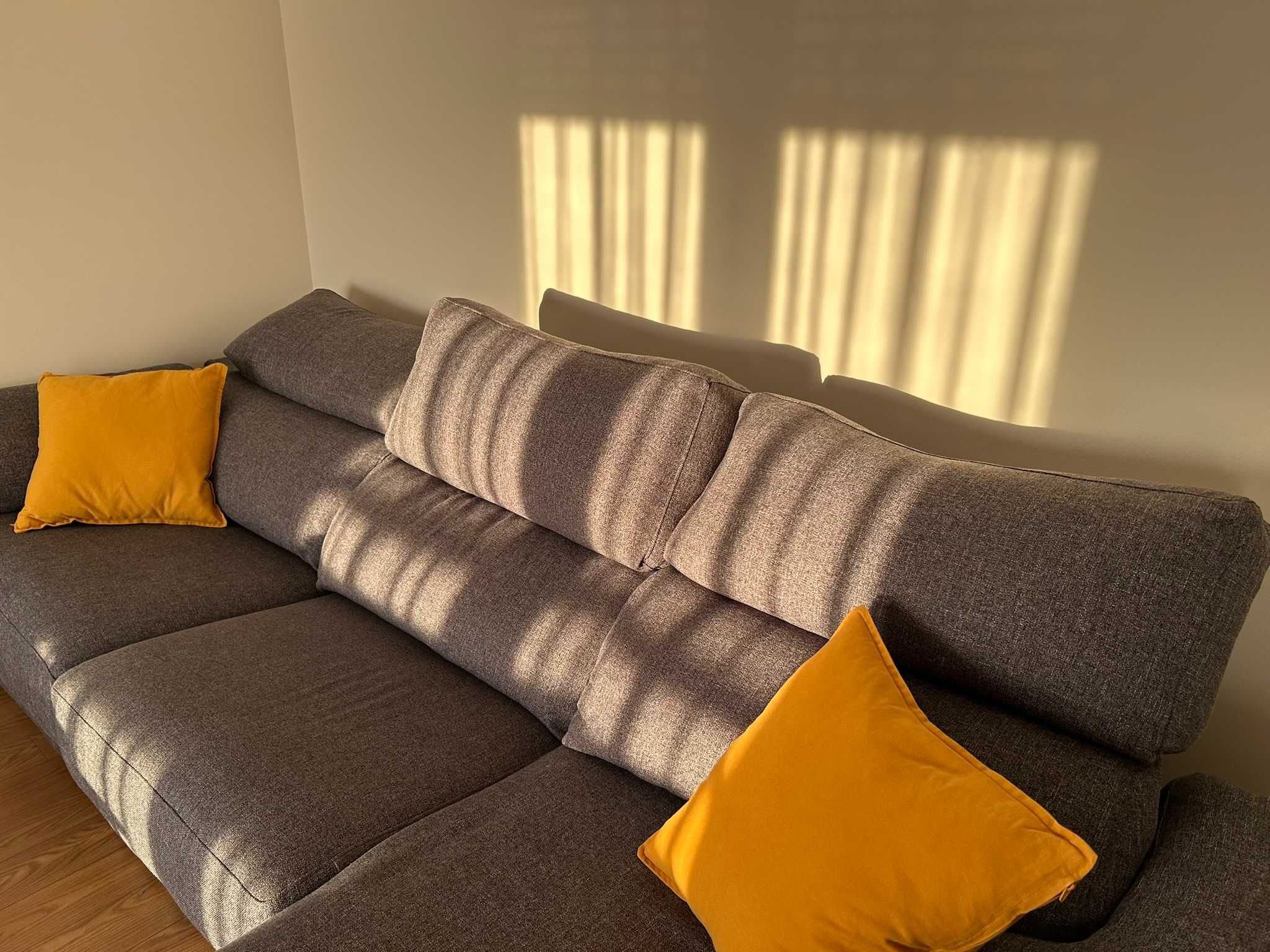 Sofá XL com Chaise Longue lado esquerdo - cor antracite [Como Novo]