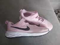 Buty Nike Revolution 6. Rozmiar 33.