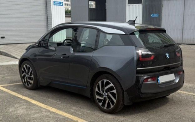 Аренда электромобиля   BMW I3 42,5кВт 2020г